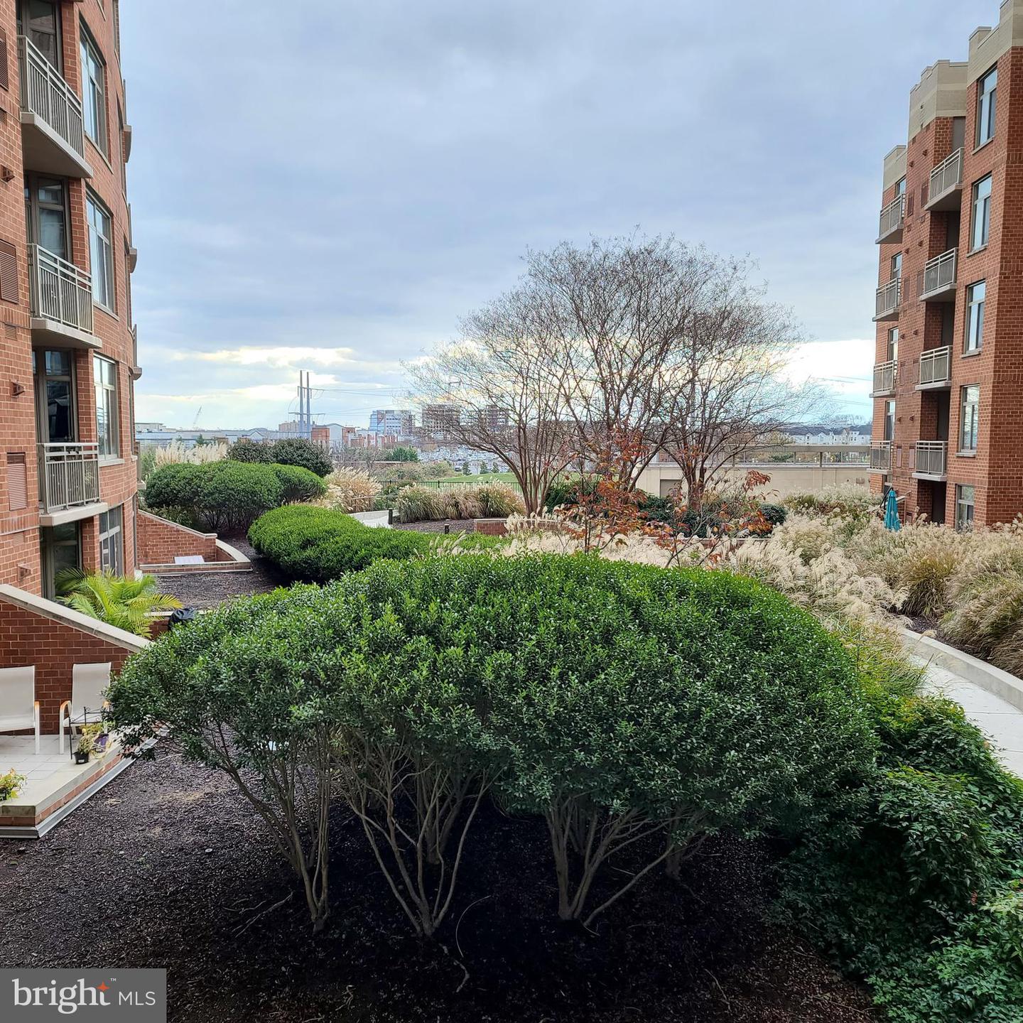 3600 S GLEBE RD #330W, ARLINGTON, Virginia 22202, 1 Bedroom Bedrooms, ,1 BathroomBathrooms,Residential,For sale,3600 S GLEBE RD #330W,VAAR2059158 MLS # VAAR2059158