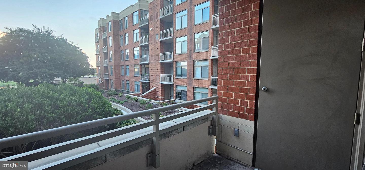3600 S GLEBE RD #330W, ARLINGTON, Virginia 22202, 1 Bedroom Bedrooms, ,1 BathroomBathrooms,Residential,For sale,3600 S GLEBE RD #330W,VAAR2059158 MLS # VAAR2059158