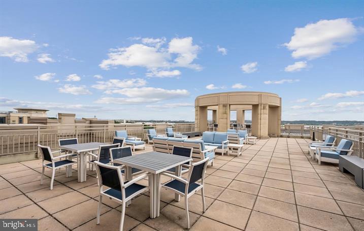 3600 S GLEBE RD #330W, ARLINGTON, Virginia 22202, 1 Bedroom Bedrooms, ,1 BathroomBathrooms,Residential,For sale,3600 S GLEBE RD #330W,VAAR2059158 MLS # VAAR2059158