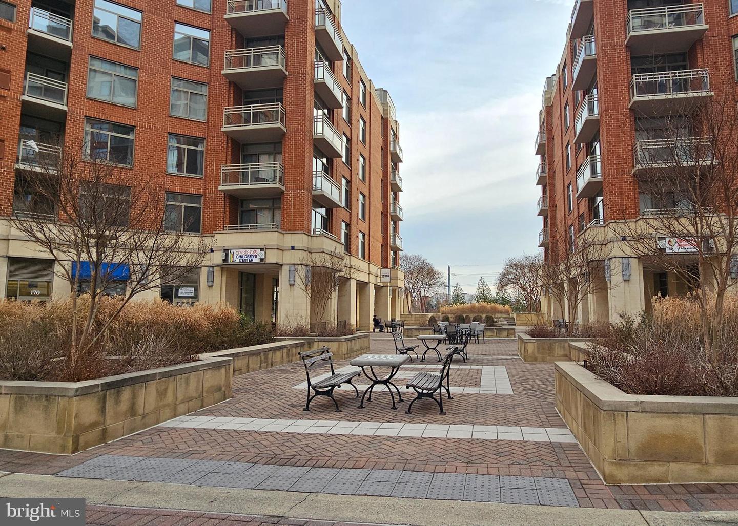 3600 S GLEBE RD #330W, ARLINGTON, Virginia 22202, 1 Bedroom Bedrooms, ,1 BathroomBathrooms,Residential,For sale,3600 S GLEBE RD #330W,VAAR2059158 MLS # VAAR2059158