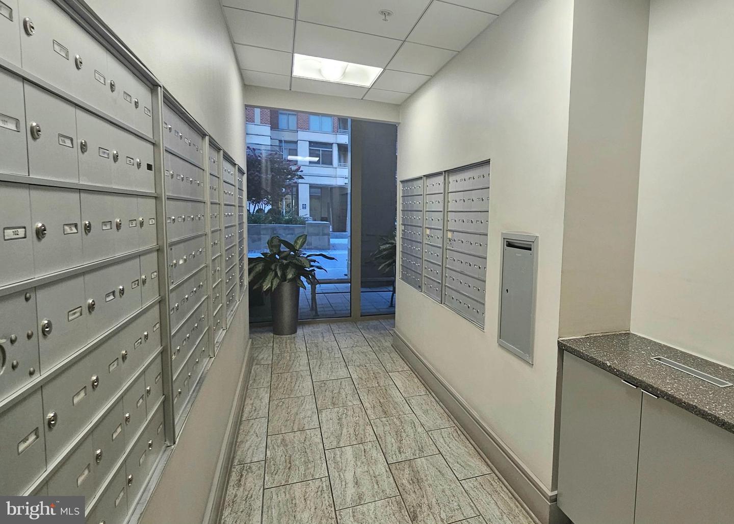 3600 S GLEBE RD #330W, ARLINGTON, Virginia 22202, 1 Bedroom Bedrooms, ,1 BathroomBathrooms,Residential,For sale,3600 S GLEBE RD #330W,VAAR2059158 MLS # VAAR2059158