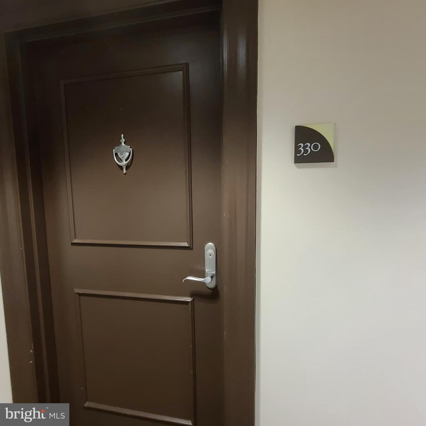 3600 S GLEBE RD #330W, ARLINGTON, Virginia 22202, 1 Bedroom Bedrooms, ,1 BathroomBathrooms,Residential,For sale,3600 S GLEBE RD #330W,VAAR2059158 MLS # VAAR2059158
