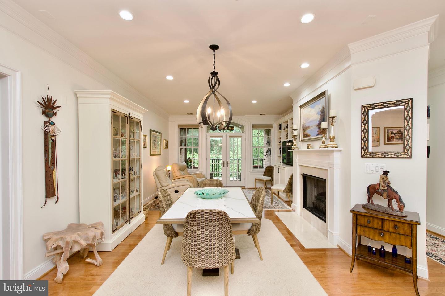 1781 CHAIN BRIDGE RD #302, MCLEAN, Virginia 22102, 2 Bedrooms Bedrooms, ,2 BathroomsBathrooms,Residential,For sale,1781 CHAIN BRIDGE RD #302,VAFX2247406 MLS # VAFX2247406