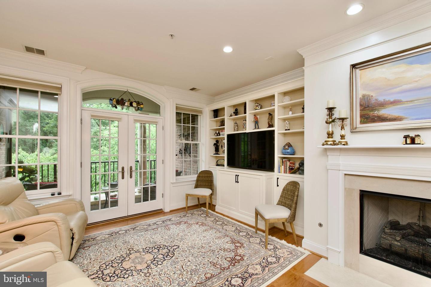1781 CHAIN BRIDGE RD #302, MCLEAN, Virginia 22102, 2 Bedrooms Bedrooms, ,2 BathroomsBathrooms,Residential,For sale,1781 CHAIN BRIDGE RD #302,VAFX2247406 MLS # VAFX2247406