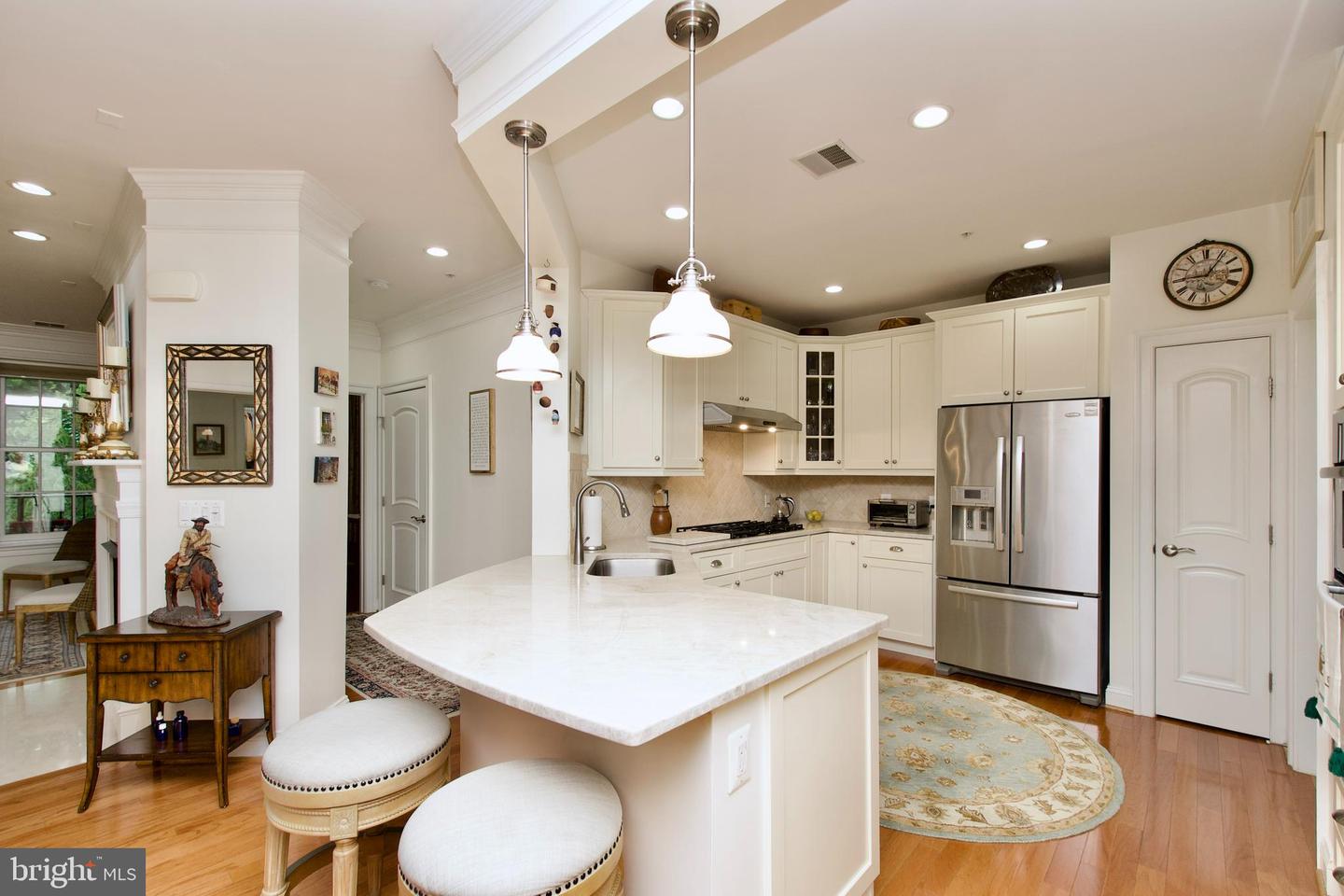1781 CHAIN BRIDGE RD #302, MCLEAN, Virginia 22102, 2 Bedrooms Bedrooms, ,2 BathroomsBathrooms,Residential,For sale,1781 CHAIN BRIDGE RD #302,VAFX2247406 MLS # VAFX2247406