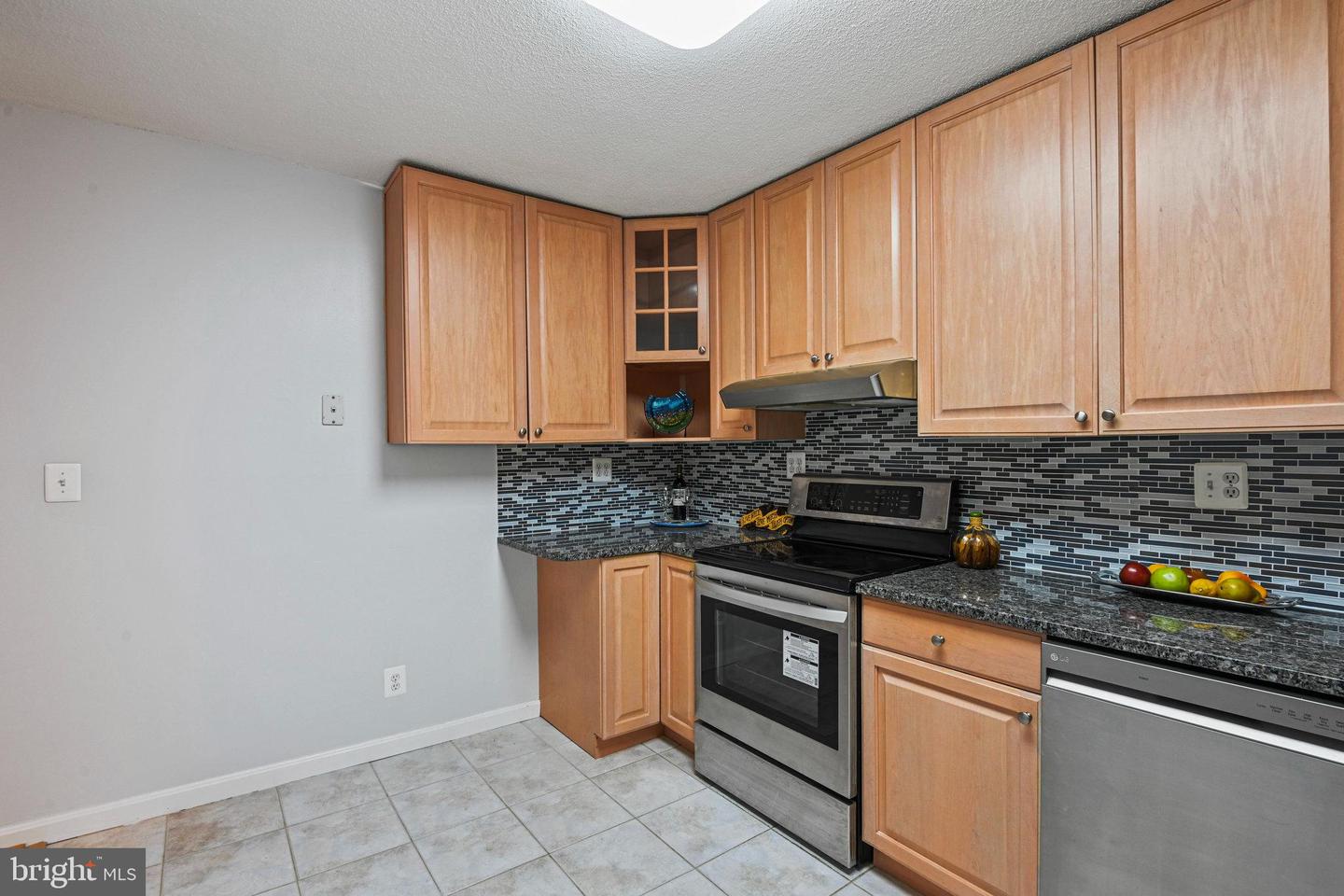 8350 GREENSBORO DR #203, MCLEAN, Virginia 22102, 2 Bedrooms Bedrooms, ,2 BathroomsBathrooms,Residential,For sale,8350 GREENSBORO DR #203,VAFX2248820 MLS # VAFX2248820