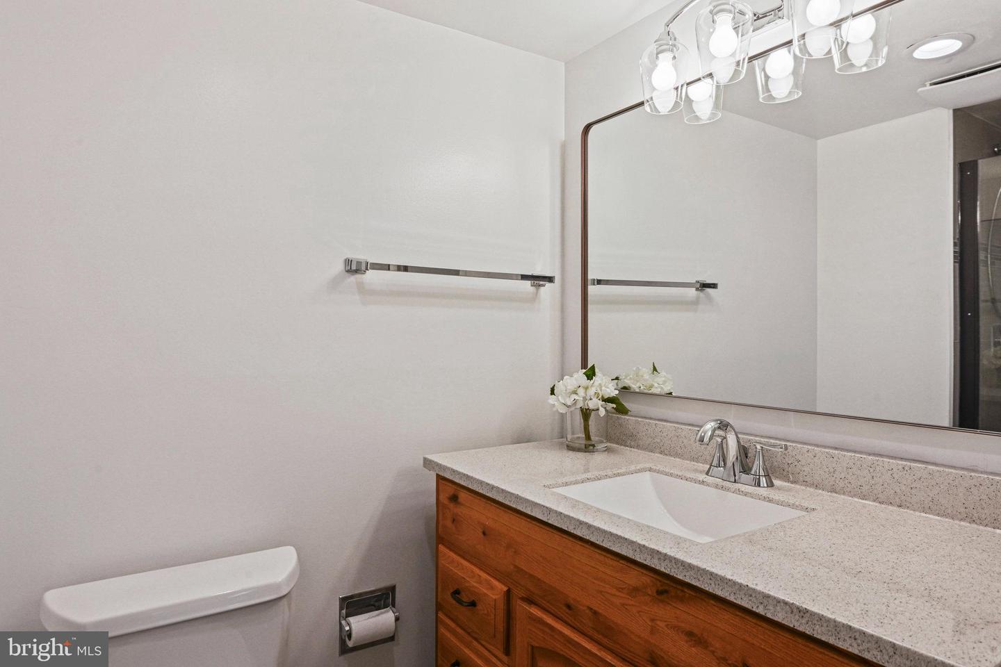 8350 GREENSBORO DR #203, MCLEAN, Virginia 22102, 2 Bedrooms Bedrooms, ,2 BathroomsBathrooms,Residential,For sale,8350 GREENSBORO DR #203,VAFX2248820 MLS # VAFX2248820