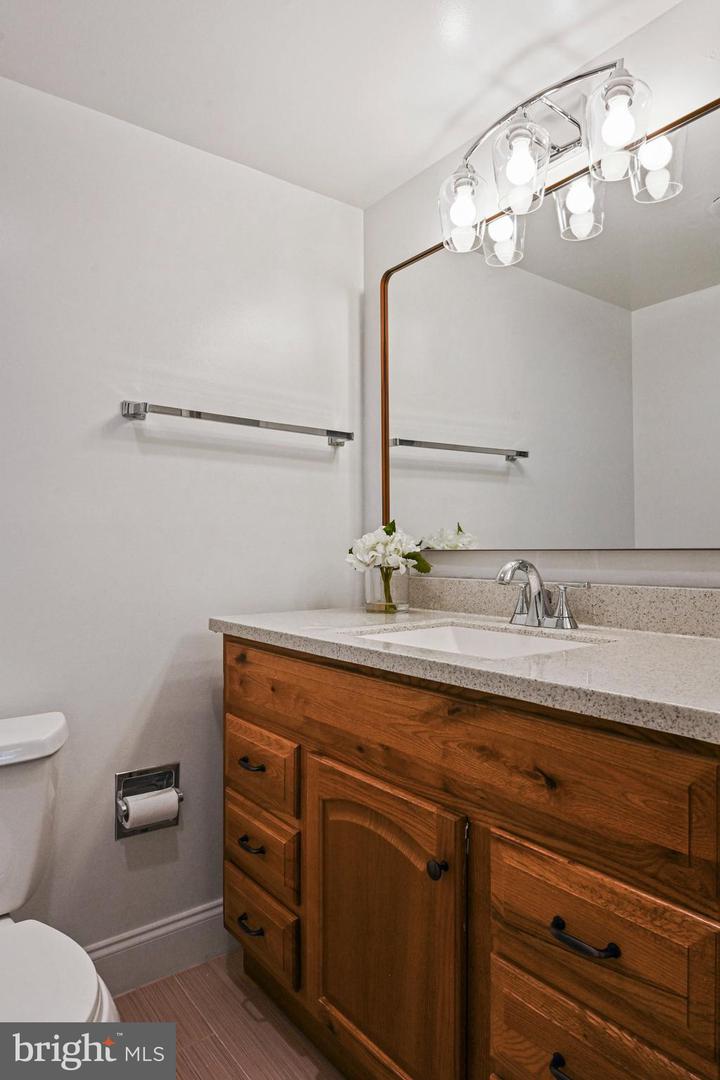 8350 GREENSBORO DR #203, MCLEAN, Virginia 22102, 2 Bedrooms Bedrooms, ,2 BathroomsBathrooms,Residential,For sale,8350 GREENSBORO DR #203,VAFX2248820 MLS # VAFX2248820
