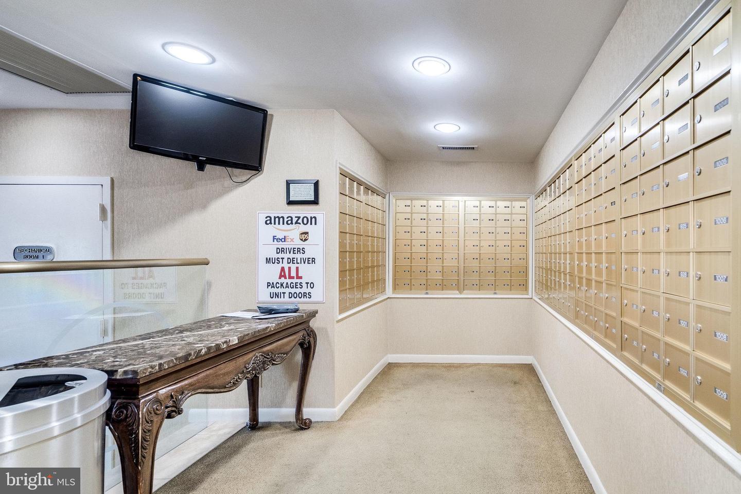 8350 GREENSBORO DR #203, MCLEAN, Virginia 22102, 2 Bedrooms Bedrooms, ,2 BathroomsBathrooms,Residential,For sale,8350 GREENSBORO DR #203,VAFX2248820 MLS # VAFX2248820