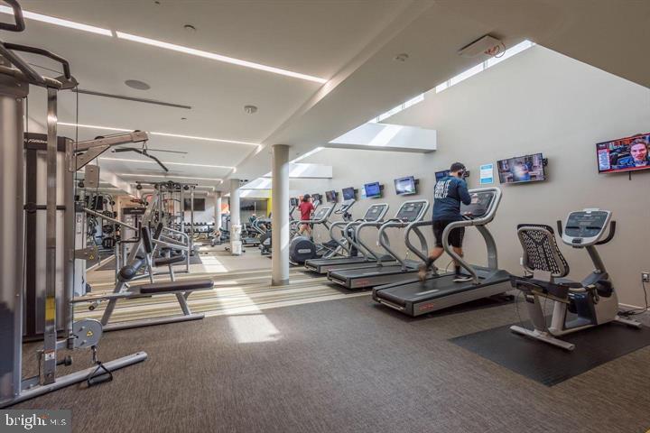 8350 GREENSBORO DR #203, MCLEAN, Virginia 22102, 2 Bedrooms Bedrooms, ,2 BathroomsBathrooms,Residential,For sale,8350 GREENSBORO DR #203,VAFX2248820 MLS # VAFX2248820