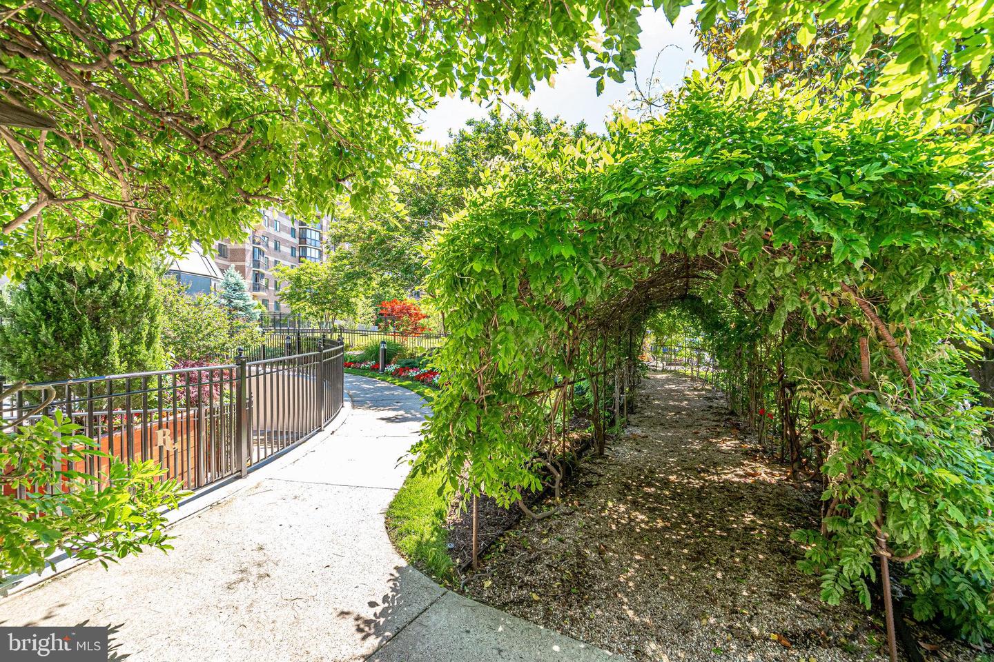 8350 GREENSBORO DR #203, MCLEAN, Virginia 22102, 2 Bedrooms Bedrooms, ,2 BathroomsBathrooms,Residential,For sale,8350 GREENSBORO DR #203,VAFX2248820 MLS # VAFX2248820