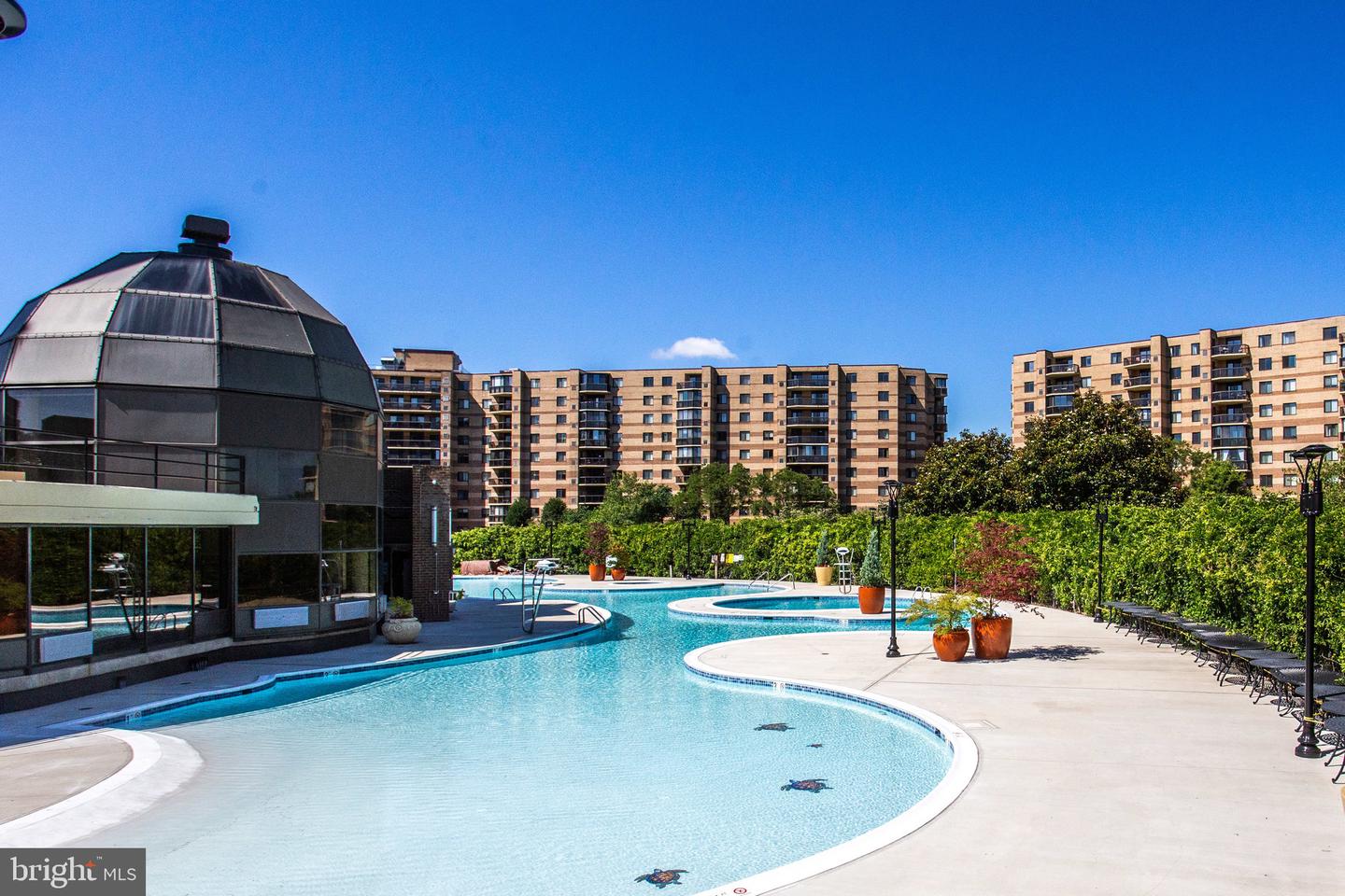 8350 GREENSBORO DR #203, MCLEAN, Virginia 22102, 2 Bedrooms Bedrooms, ,2 BathroomsBathrooms,Residential,For sale,8350 GREENSBORO DR #203,VAFX2248820 MLS # VAFX2248820
