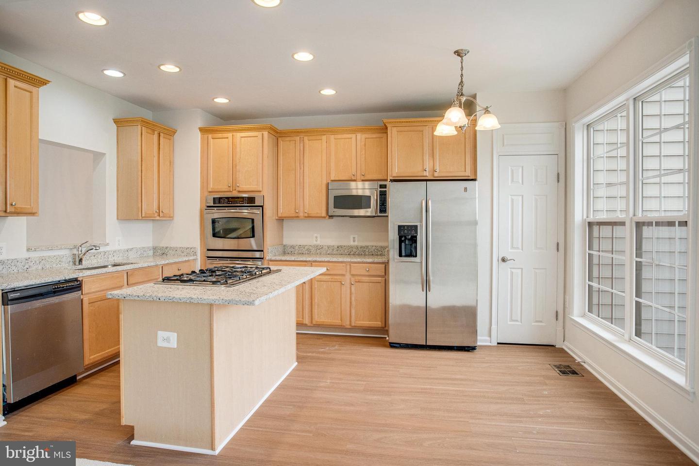 16349 FLOTSAM LN, WOODBRIDGE, Virginia 22191, 3 Bedrooms Bedrooms, ,3 BathroomsBathrooms,Residential,For sale,16349 FLOTSAM LN,VAPW2097394 MLS # VAPW2097394