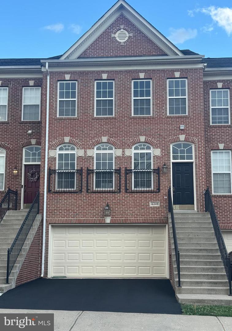 16349 FLOTSAM LN, WOODBRIDGE, Virginia 22191, 3 Bedrooms Bedrooms, ,3 BathroomsBathrooms,Residential,For sale,16349 FLOTSAM LN,VAPW2097394 MLS # VAPW2097394