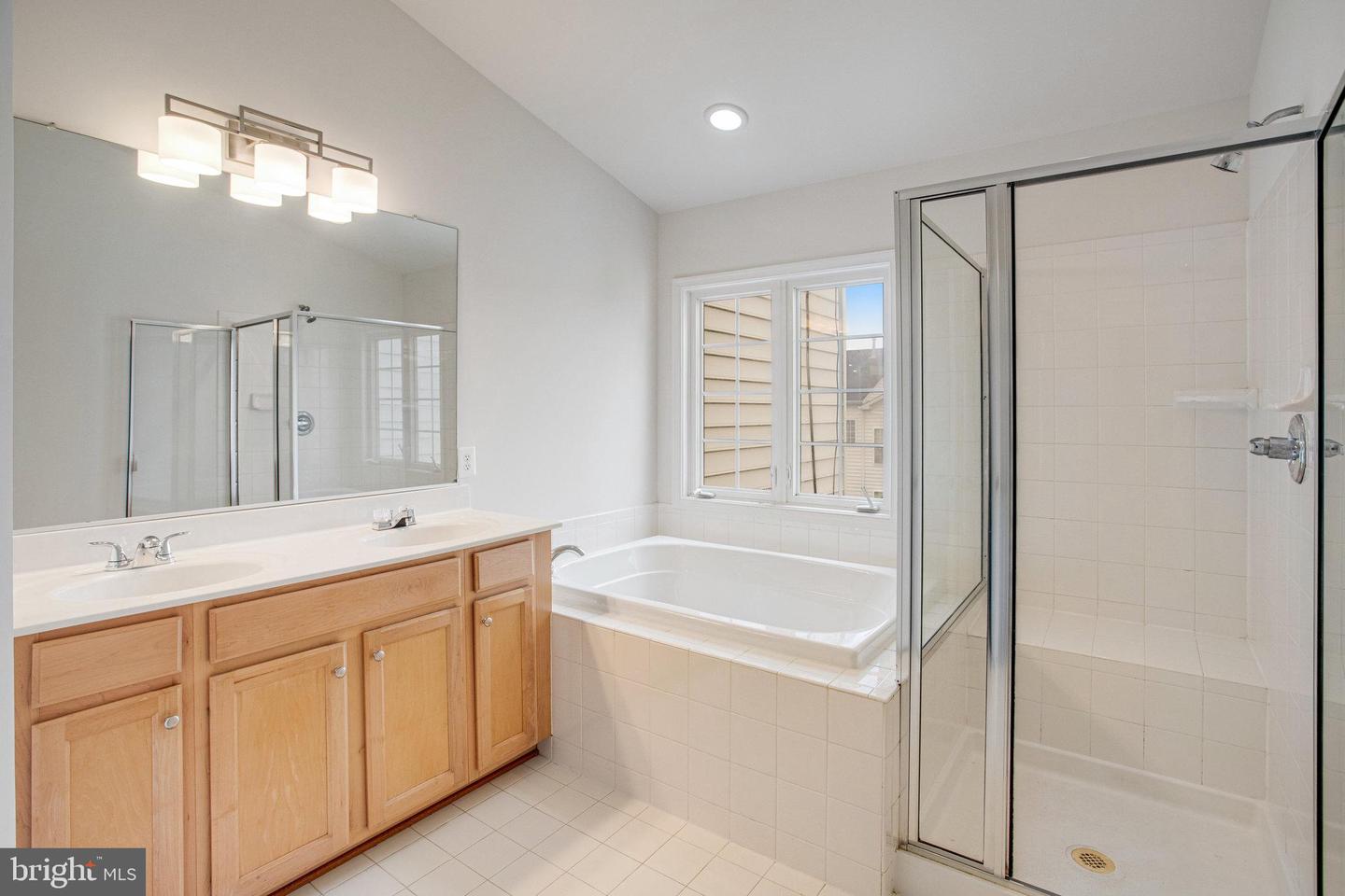 16349 FLOTSAM LN, WOODBRIDGE, Virginia 22191, 3 Bedrooms Bedrooms, ,3 BathroomsBathrooms,Residential,For sale,16349 FLOTSAM LN,VAPW2097394 MLS # VAPW2097394