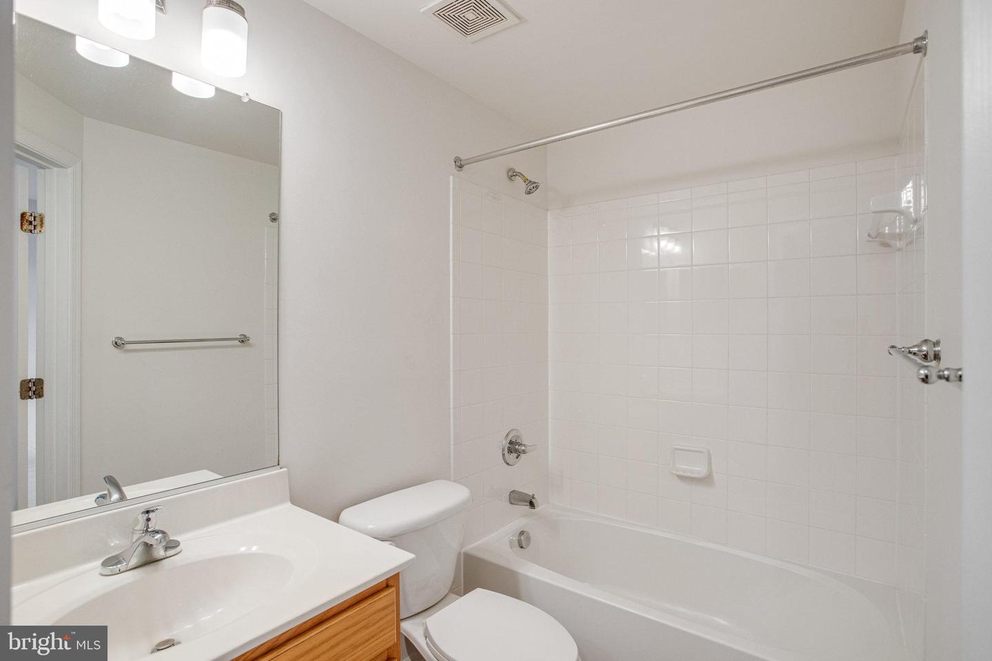16349 FLOTSAM LN, WOODBRIDGE, Virginia 22191, 3 Bedrooms Bedrooms, ,3 BathroomsBathrooms,Residential,For sale,16349 FLOTSAM LN,VAPW2097394 MLS # VAPW2097394