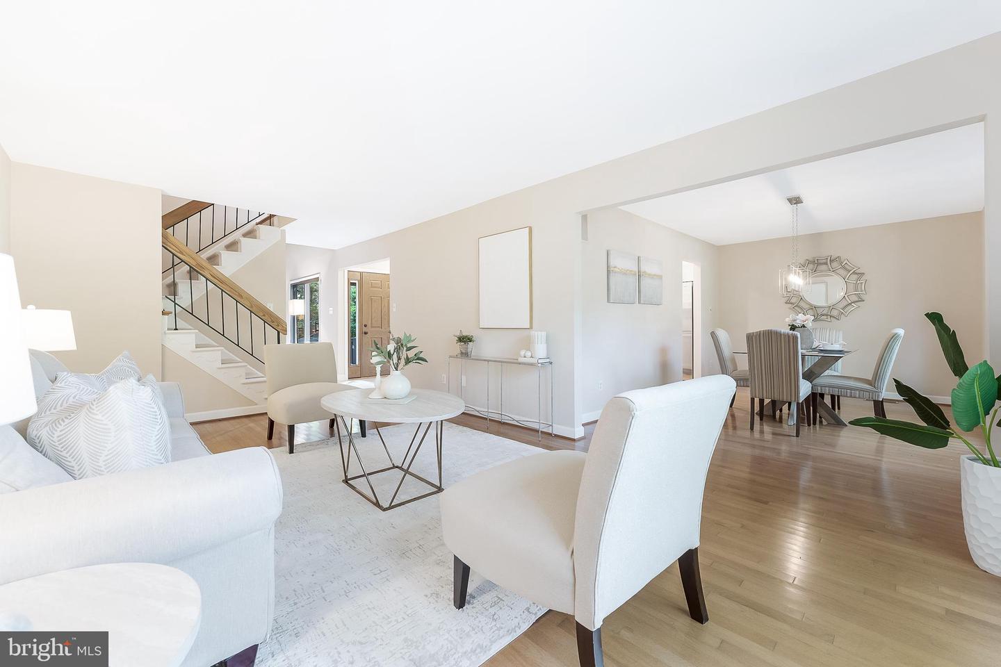 10909 KNIGHTS BRIDGE CT, RESTON, Virginia 20190, 4 Bedrooms Bedrooms, ,3 BathroomsBathrooms,Residential,For sale,10909 KNIGHTS BRIDGE CT,VAFX2248834 MLS # VAFX2248834