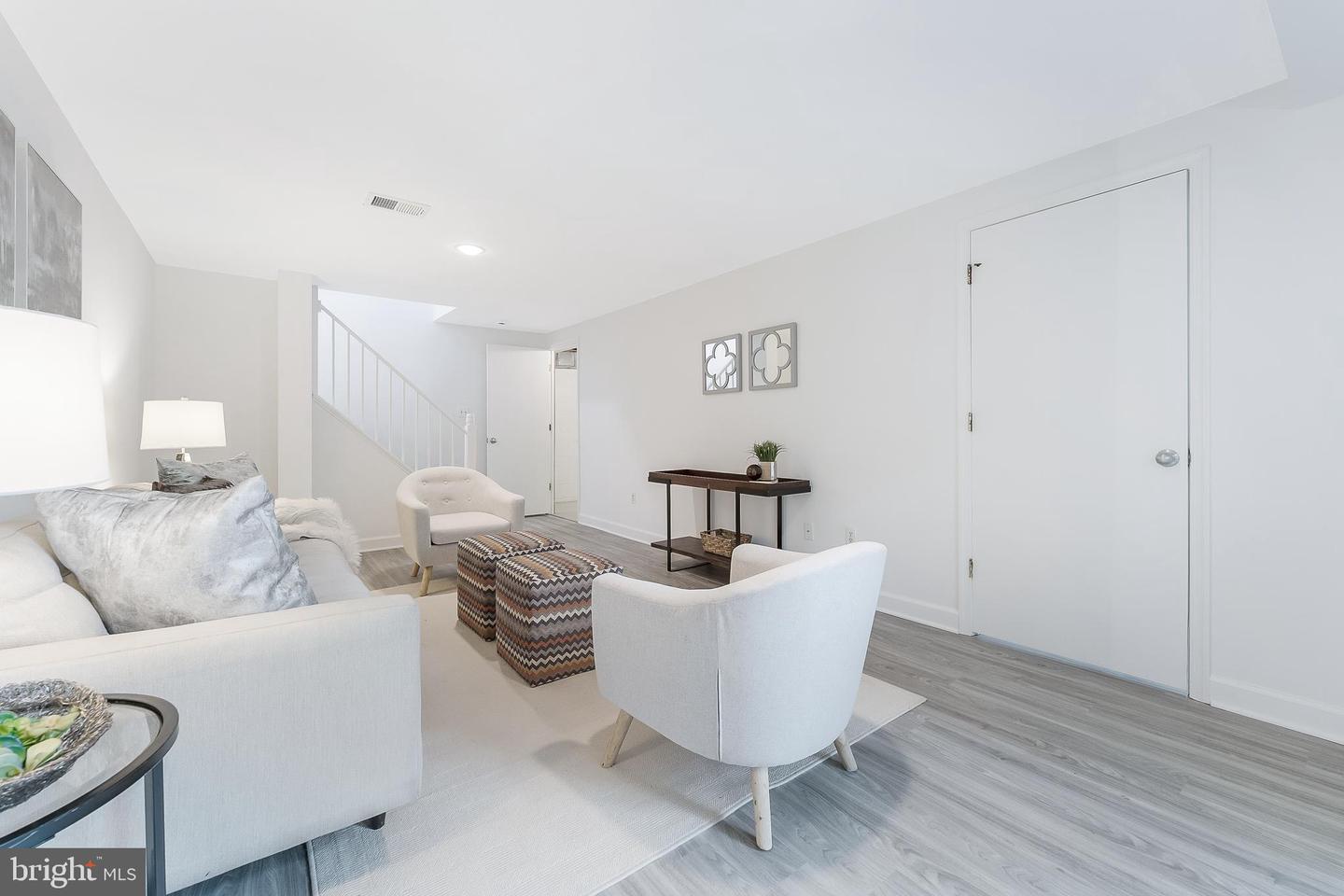 10909 KNIGHTS BRIDGE CT, RESTON, Virginia 20190, 4 Bedrooms Bedrooms, ,3 BathroomsBathrooms,Residential,For sale,10909 KNIGHTS BRIDGE CT,VAFX2248834 MLS # VAFX2248834