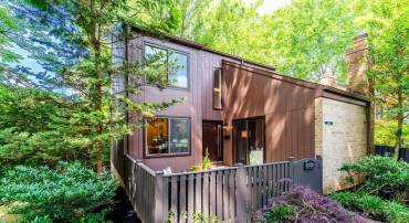 10909 KNIGHTS BRIDGE CT, RESTON, Virginia 20190, 4 Bedrooms Bedrooms, ,3 BathroomsBathrooms,Residential,For sale,10909 KNIGHTS BRIDGE CT,VAFX2248834 MLS # VAFX2248834