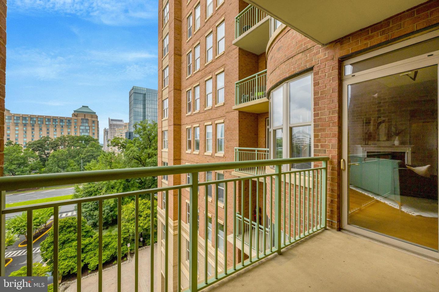 11776 STRATFORD HOUSE PL #601, RESTON, Virginia 20190, 2 Bedrooms Bedrooms, ,2 BathroomsBathrooms,Residential,For sale,11776 STRATFORD HOUSE PL #601,VAFX2248852 MLS # VAFX2248852