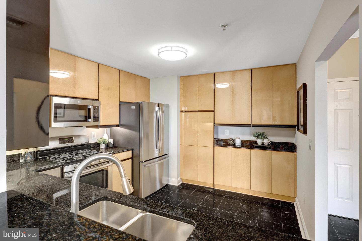11776 STRATFORD HOUSE PL #601, RESTON, Virginia 20190, 2 Bedrooms Bedrooms, ,2 BathroomsBathrooms,Residential,For sale,11776 STRATFORD HOUSE PL #601,VAFX2248852 MLS # VAFX2248852