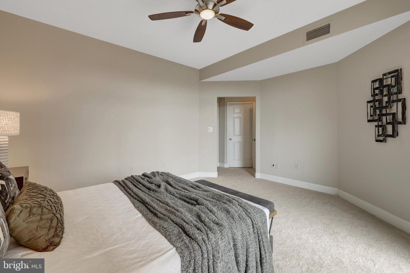 11776 STRATFORD HOUSE PL #601, RESTON, Virginia 20190, 2 Bedrooms Bedrooms, ,2 BathroomsBathrooms,Residential,For sale,11776 STRATFORD HOUSE PL #601,VAFX2248852 MLS # VAFX2248852