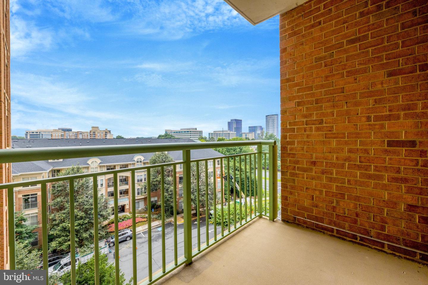 11776 STRATFORD HOUSE PL #601, RESTON, Virginia 20190, 2 Bedrooms Bedrooms, ,2 BathroomsBathrooms,Residential,For sale,11776 STRATFORD HOUSE PL #601,VAFX2248852 MLS # VAFX2248852