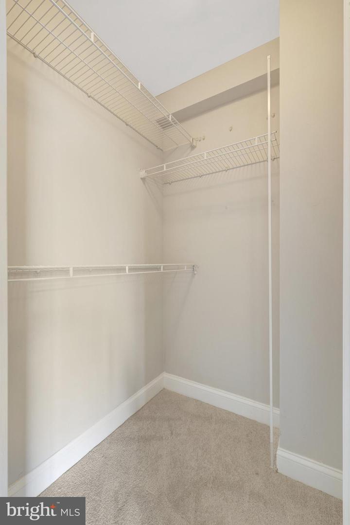 11776 STRATFORD HOUSE PL #601, RESTON, Virginia 20190, 2 Bedrooms Bedrooms, ,2 BathroomsBathrooms,Residential,For sale,11776 STRATFORD HOUSE PL #601,VAFX2248852 MLS # VAFX2248852