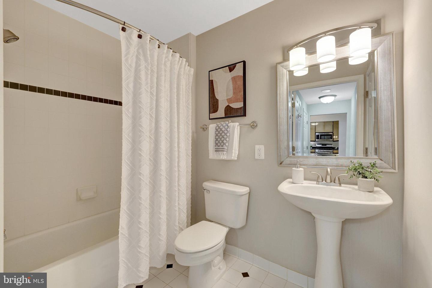 11776 STRATFORD HOUSE PL #601, RESTON, Virginia 20190, 2 Bedrooms Bedrooms, ,2 BathroomsBathrooms,Residential,For sale,11776 STRATFORD HOUSE PL #601,VAFX2248852 MLS # VAFX2248852