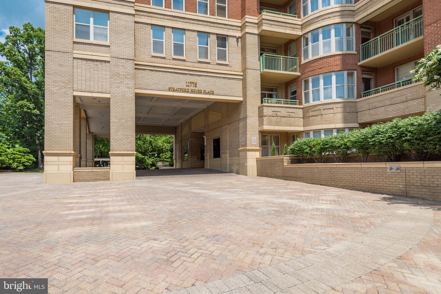 11776 STRATFORD HOUSE PL #601, RESTON, Virginia 20190, 2 Bedrooms Bedrooms, ,2 BathroomsBathrooms,Residential,For sale,11776 STRATFORD HOUSE PL #601,VAFX2248852 MLS # VAFX2248852