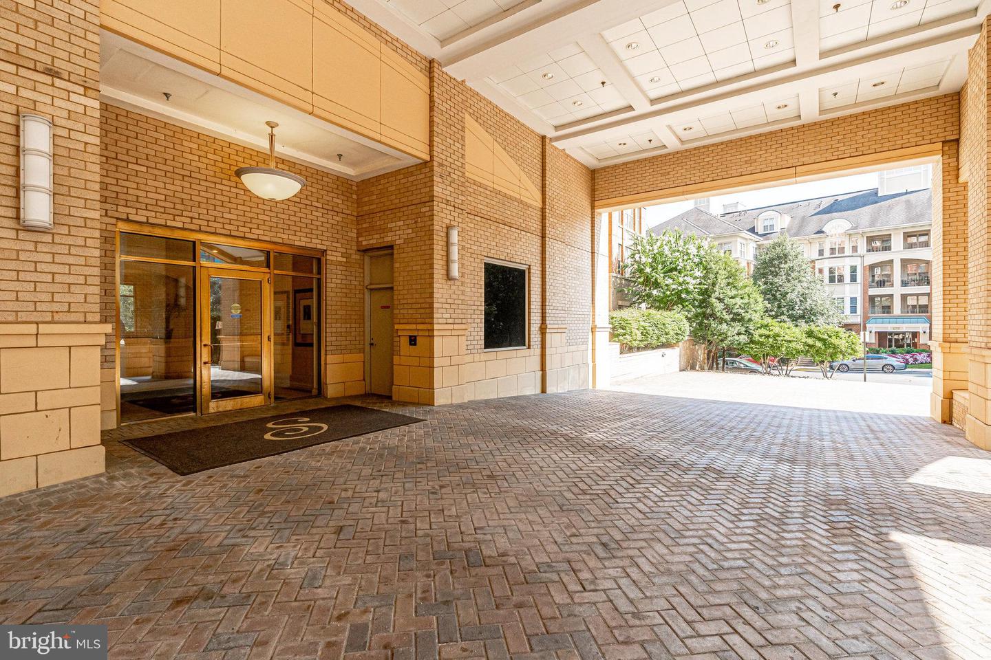 11776 STRATFORD HOUSE PL #601, RESTON, Virginia 20190, 2 Bedrooms Bedrooms, ,2 BathroomsBathrooms,Residential,For sale,11776 STRATFORD HOUSE PL #601,VAFX2248852 MLS # VAFX2248852