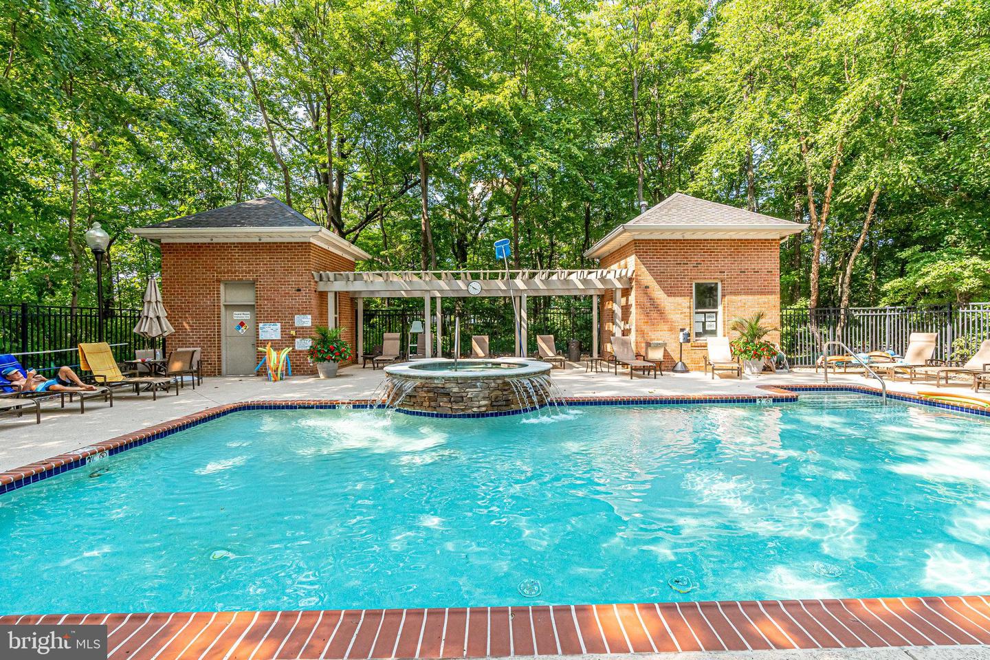 11776 STRATFORD HOUSE PL #601, RESTON, Virginia 20190, 2 Bedrooms Bedrooms, ,2 BathroomsBathrooms,Residential,For sale,11776 STRATFORD HOUSE PL #601,VAFX2248852 MLS # VAFX2248852