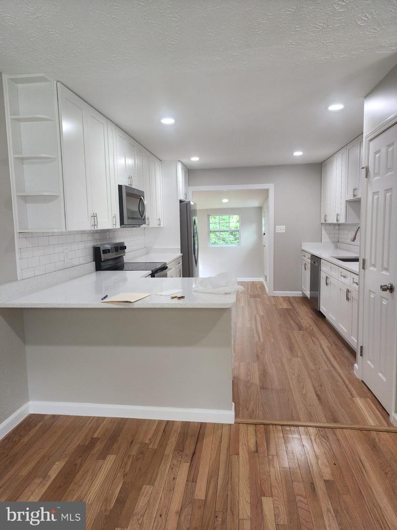 13101 KURTZ RD, WOODBRIDGE, Virginia 22193, 4 Bedrooms Bedrooms, ,3 BathroomsBathrooms,Residential,For sale,13101 KURTZ RD,VAPW2097358 MLS # VAPW2097358