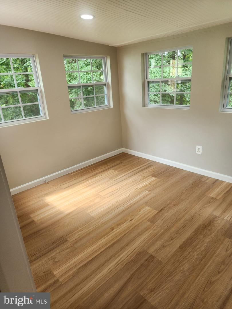 13101 KURTZ RD, WOODBRIDGE, Virginia 22193, 4 Bedrooms Bedrooms, ,3 BathroomsBathrooms,Residential,For sale,13101 KURTZ RD,VAPW2097358 MLS # VAPW2097358