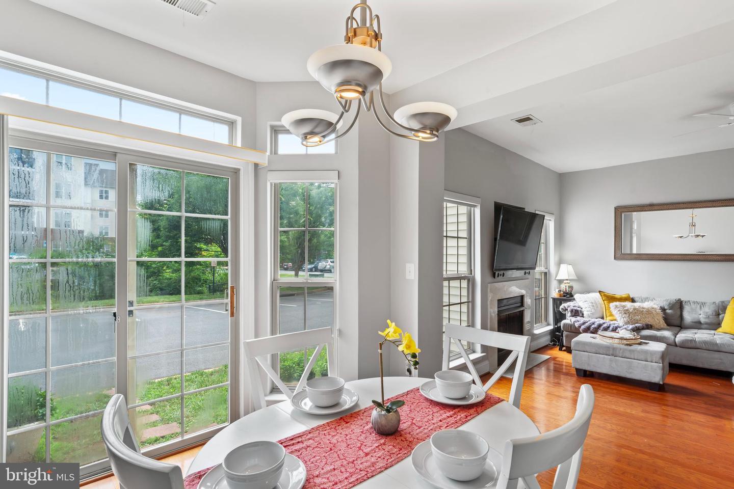 46357 PRYOR SQ, STERLING, Virginia 20165, 2 Bedrooms Bedrooms, 2 Rooms Rooms,2 BathroomsBathrooms,Residential,For sale,46357 PRYOR SQ,VALO2100058 MLS # VALO2100058