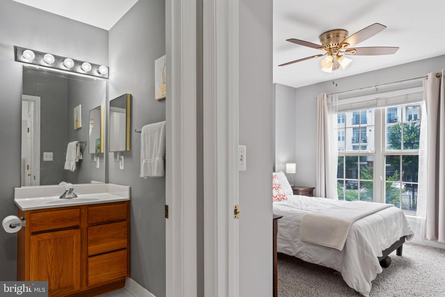 46357 PRYOR SQ, STERLING, Virginia 20165, 2 Bedrooms Bedrooms, 2 Rooms Rooms,2 BathroomsBathrooms,Residential,For sale,46357 PRYOR SQ,VALO2100058 MLS # VALO2100058