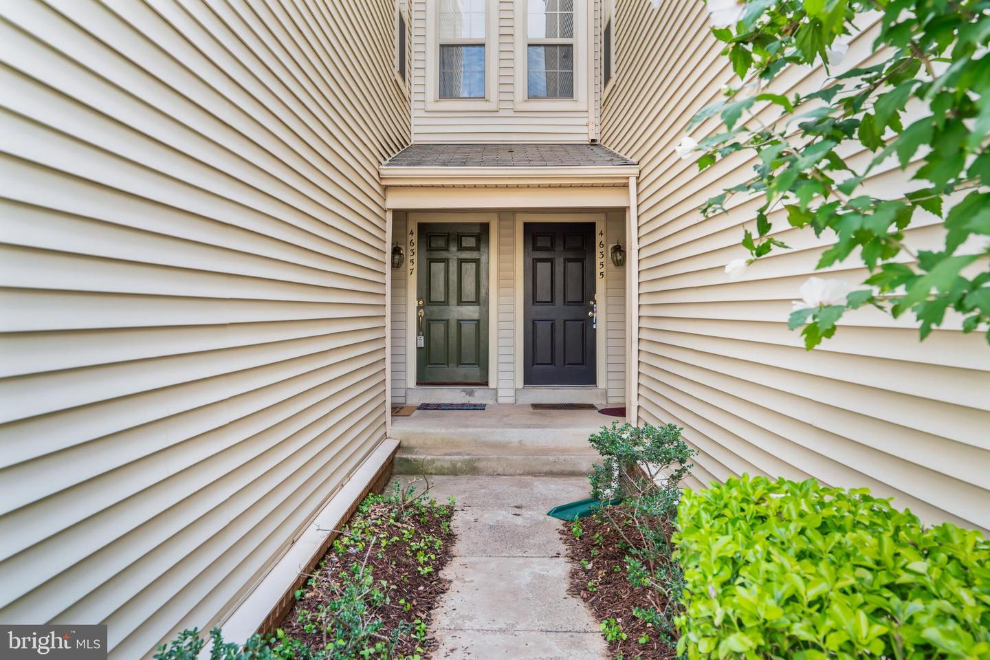 46357 PRYOR SQ, STERLING, Virginia 20165, 2 Bedrooms Bedrooms, 2 Rooms Rooms,2 BathroomsBathrooms,Residential,For sale,46357 PRYOR SQ,VALO2100058 MLS # VALO2100058
