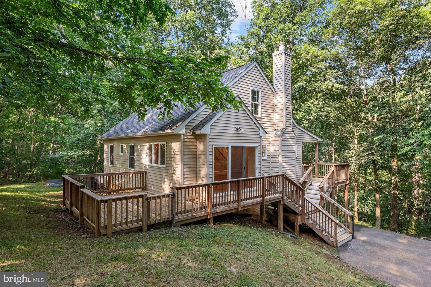 175 EASY HOLLOW RD, FRONT ROYAL, Virginia 22630, 3 Bedrooms Bedrooms, ,2 BathroomsBathrooms,Residential,For sale,175 EASY HOLLOW RD,VAWR2011534 MLS # VAWR2011534