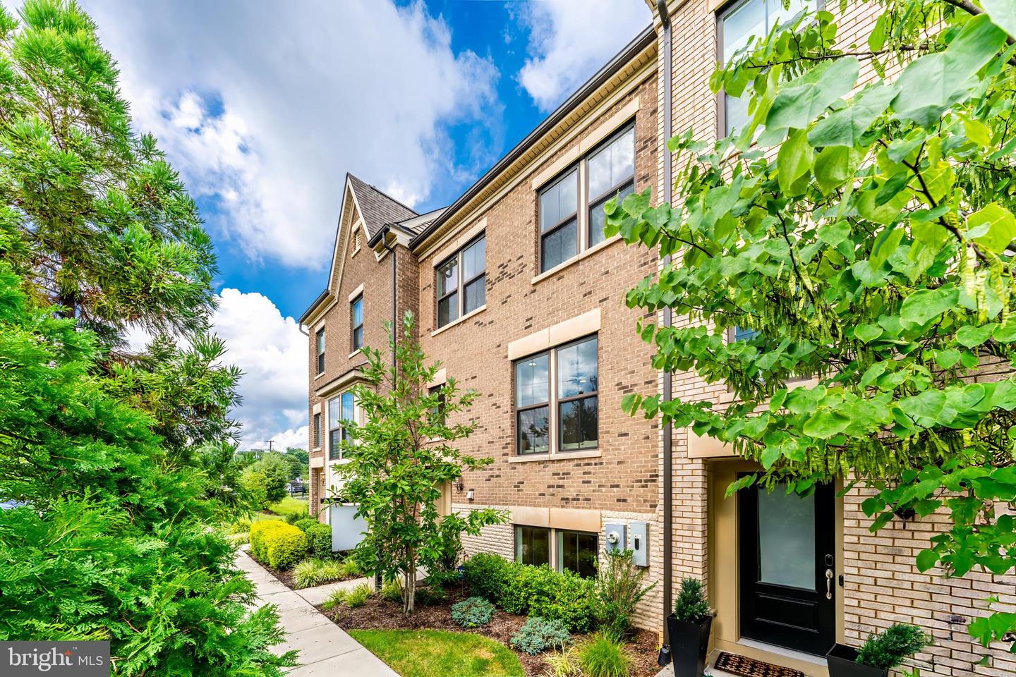 3682 AMBROSE HILLS RD, FALLS CHURCH, Virginia 22041, 4 Bedrooms Bedrooms, ,2 BathroomsBathrooms,Residential,For sale,3682 AMBROSE HILLS RD,VAFX2249228 MLS # VAFX2249228