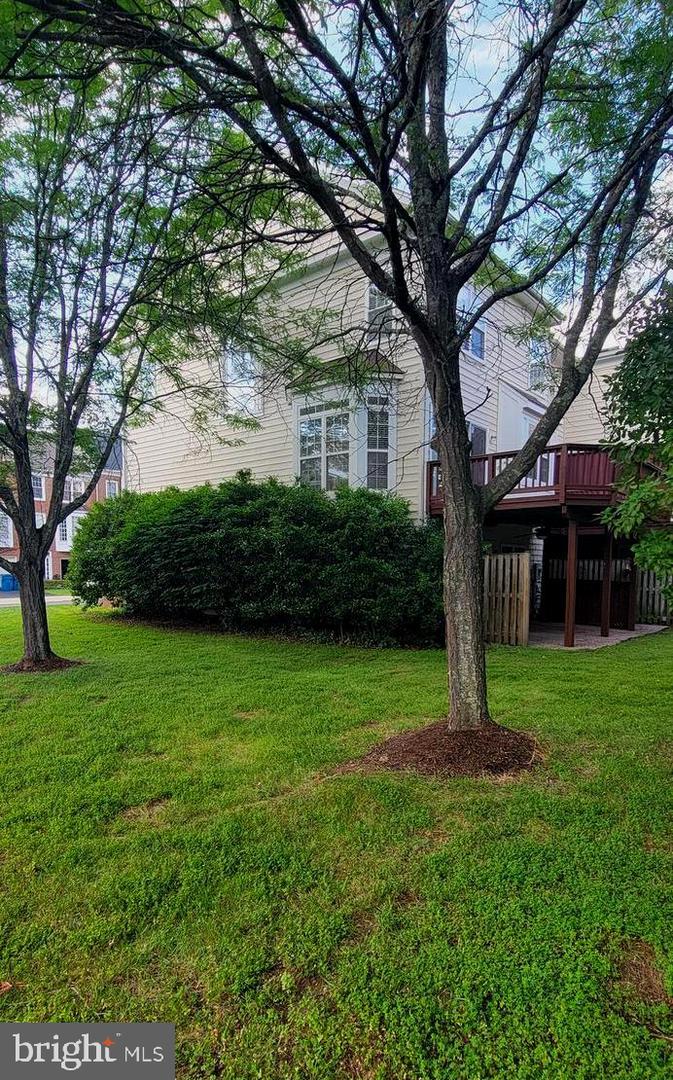 25206 DUNVEGAN SQ, CHANTILLY, Virginia 20152, 3 Bedrooms Bedrooms, ,2 BathroomsBathrooms,Residential,For sale,25206 DUNVEGAN SQ,VALO2100224 MLS # VALO2100224
