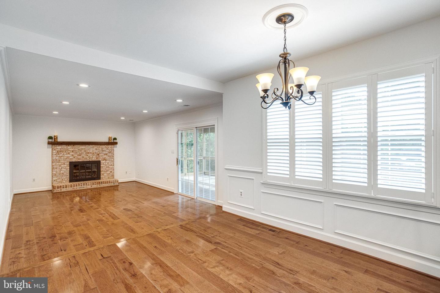 8325 LINDSIDE WAY, SPRINGFIELD, Virginia 22153, 4 Bedrooms Bedrooms, ,3 BathroomsBathrooms,Residential,For sale,8325 LINDSIDE WAY,VAFX2249484 MLS # VAFX2249484