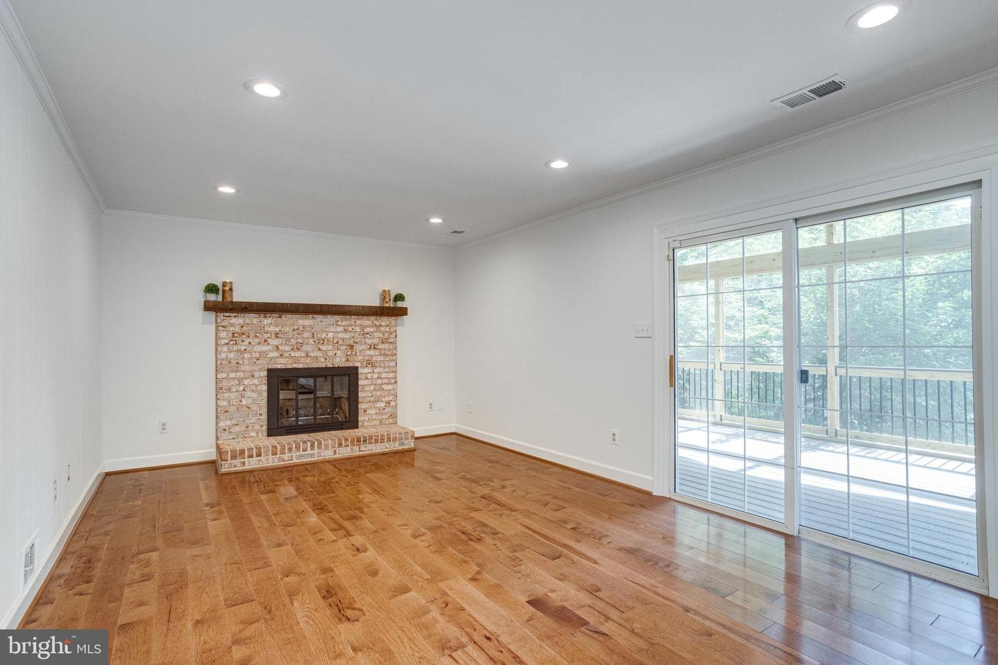 8325 LINDSIDE WAY, SPRINGFIELD, Virginia 22153, 4 Bedrooms Bedrooms, ,3 BathroomsBathrooms,Residential,For sale,8325 LINDSIDE WAY,VAFX2249484 MLS # VAFX2249484