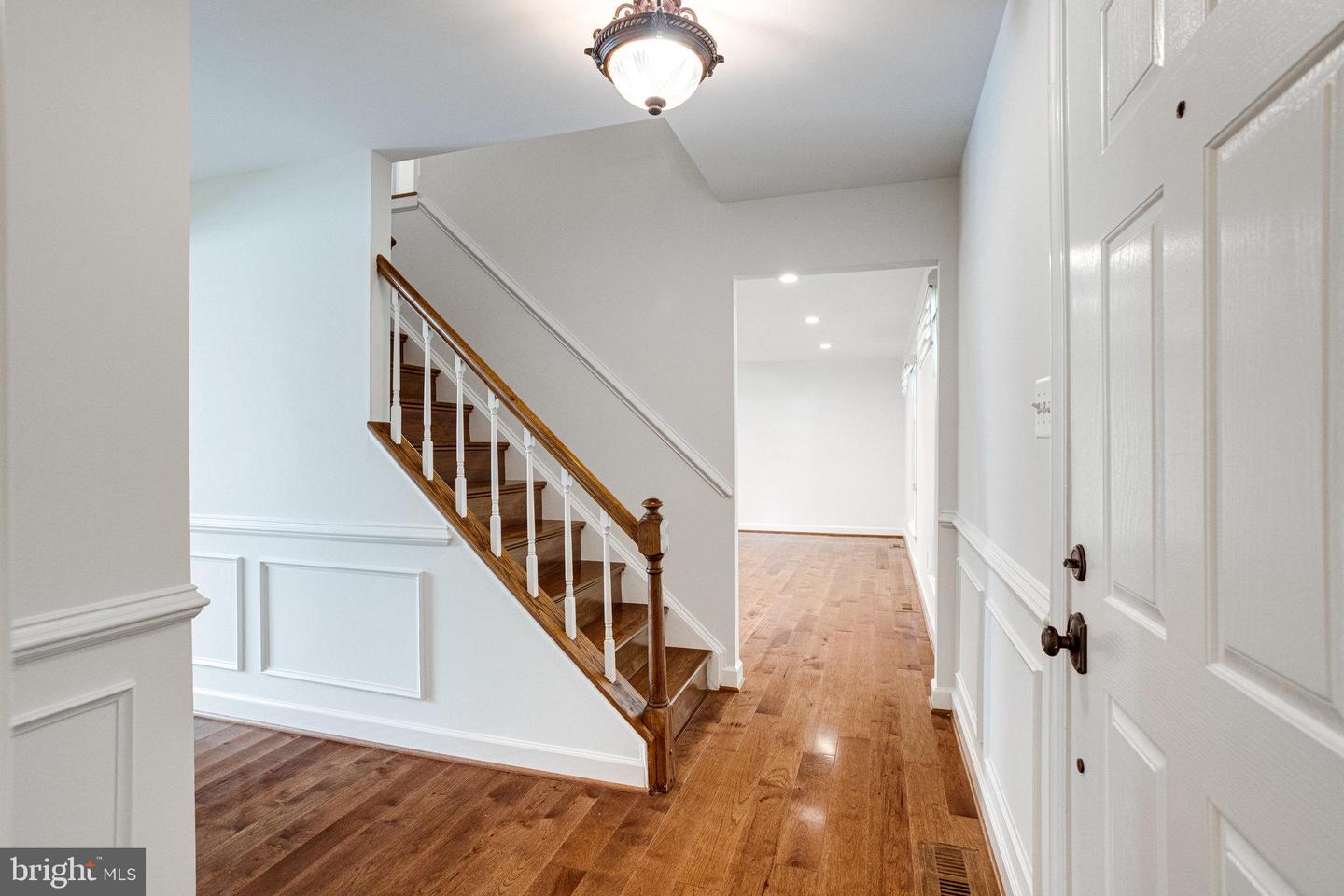 8325 LINDSIDE WAY, SPRINGFIELD, Virginia 22153, 4 Bedrooms Bedrooms, ,3 BathroomsBathrooms,Residential,For sale,8325 LINDSIDE WAY,VAFX2249484 MLS # VAFX2249484