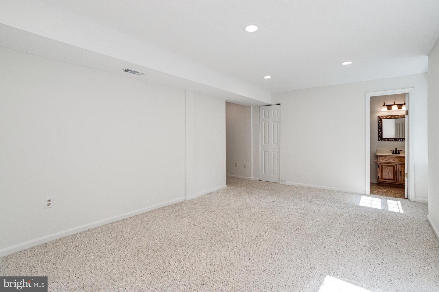 8325 LINDSIDE WAY, SPRINGFIELD, Virginia 22153, 4 Bedrooms Bedrooms, ,3 BathroomsBathrooms,Residential,For sale,8325 LINDSIDE WAY,VAFX2249484 MLS # VAFX2249484