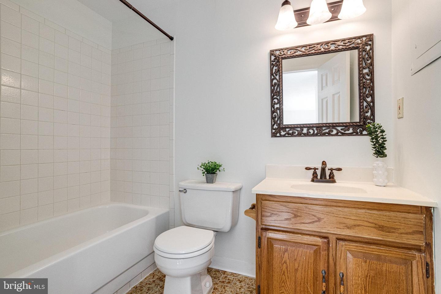8325 LINDSIDE WAY, SPRINGFIELD, Virginia 22153, 4 Bedrooms Bedrooms, ,3 BathroomsBathrooms,Residential,For sale,8325 LINDSIDE WAY,VAFX2249484 MLS # VAFX2249484