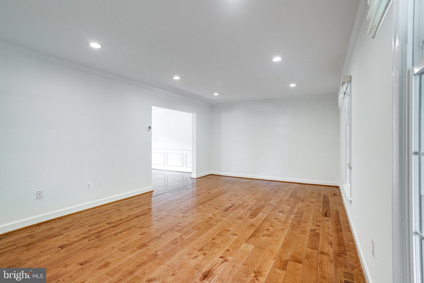 8325 LINDSIDE WAY, SPRINGFIELD, Virginia 22153, 4 Bedrooms Bedrooms, ,3 BathroomsBathrooms,Residential,For sale,8325 LINDSIDE WAY,VAFX2249484 MLS # VAFX2249484