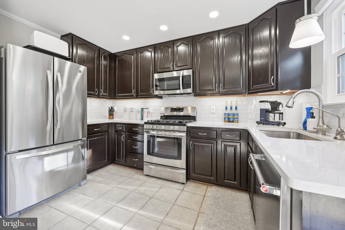 3597 SHERBROOKE CIR, WOODBRIDGE, Virginia 22192, 3 Bedrooms Bedrooms, ,2 BathroomsBathrooms,Residential,For sale,3597 SHERBROOKE CIR,VAPW2097520 MLS # VAPW2097520