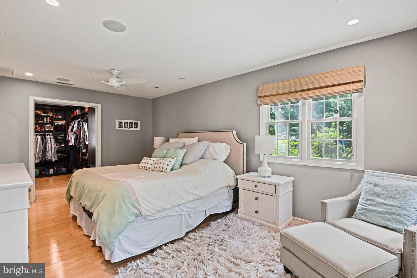 8633 JANET LN, VIENNA, Virginia 22180, 5 Bedrooms Bedrooms, ,5 BathroomsBathrooms,Residential,For sale,8633 JANET LN,VAFX2249122 MLS # VAFX2249122