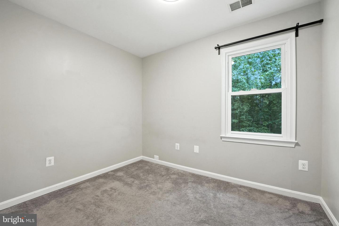 11109 RAVINE DR, MANASSAS, Virginia 20111, 4 Bedrooms Bedrooms, ,3 BathroomsBathrooms,Residential,For sale,11109 RAVINE DR,VAPW2097572 MLS # VAPW2097572