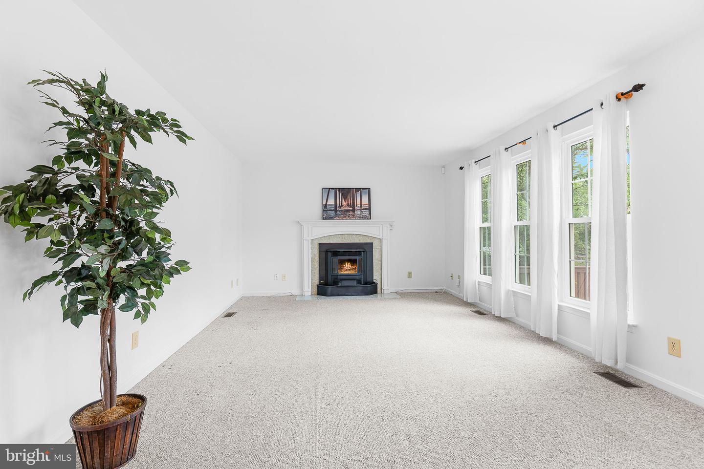 8 WESTCHESTER CT, STAFFORD, Virginia 22554, 5 Bedrooms Bedrooms, ,3 BathroomsBathrooms,Residential,For sale,8 WESTCHESTER CT,VAST2040076 MLS # VAST2040076